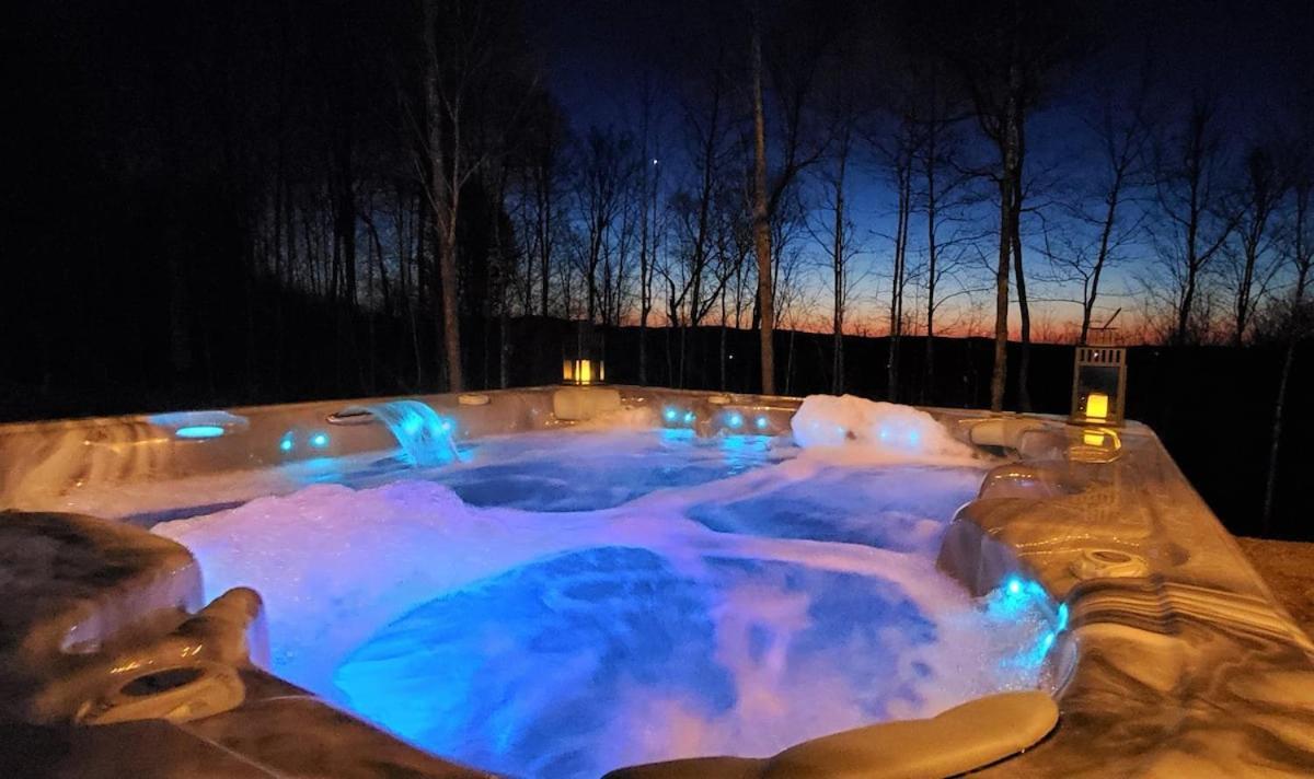 Chalet Serenity - Mont Tremblant Ski - Spa Sauna Wifi Tv Privet Chic Modern House Villa La Conception Luaran gambar