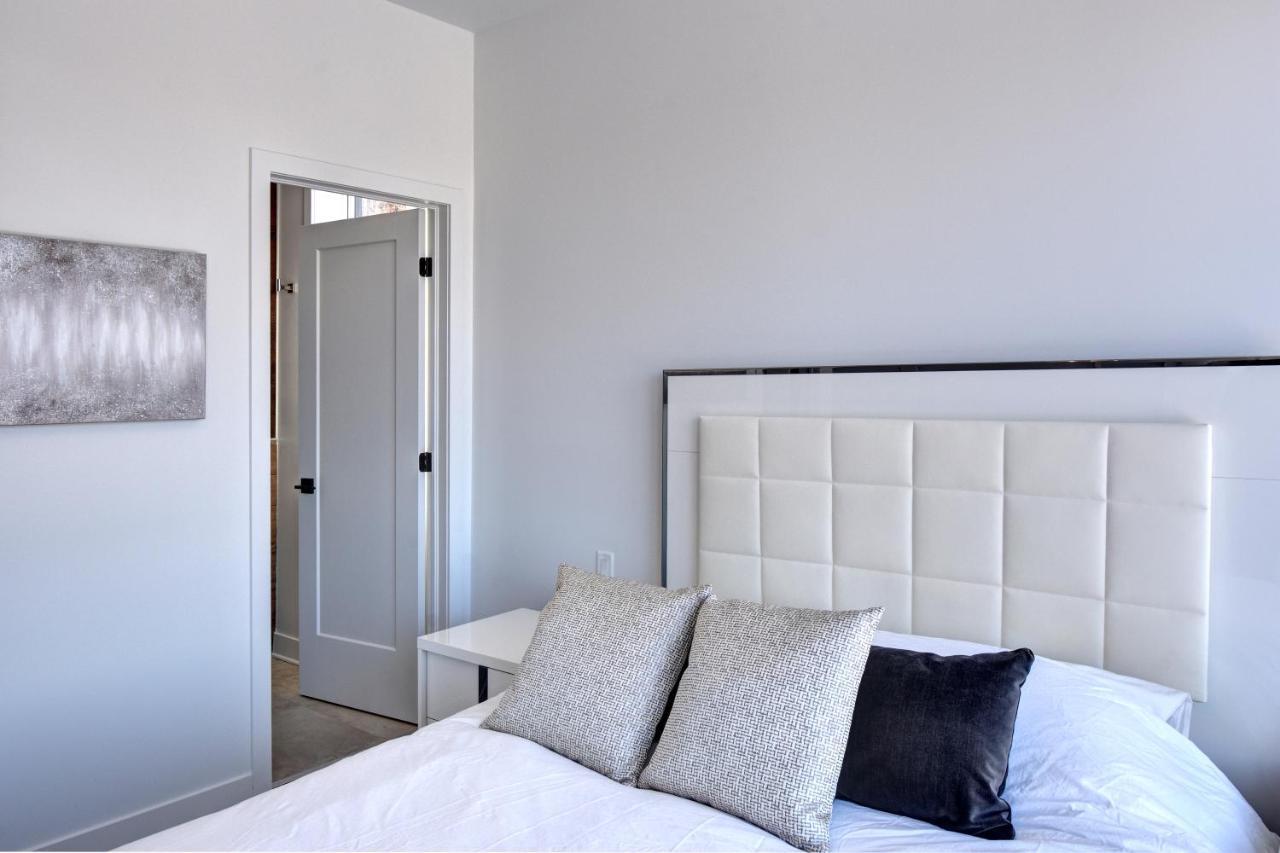 Chalet Serenity - Mont Tremblant Ski - Spa Sauna Wifi Tv Privet Chic Modern House Villa La Conception Luaran gambar