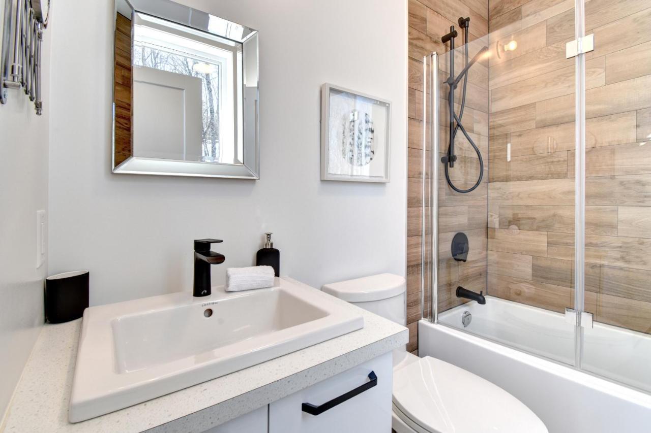 Chalet Serenity - Mont Tremblant Ski - Spa Sauna Wifi Tv Privet Chic Modern House Villa La Conception Luaran gambar